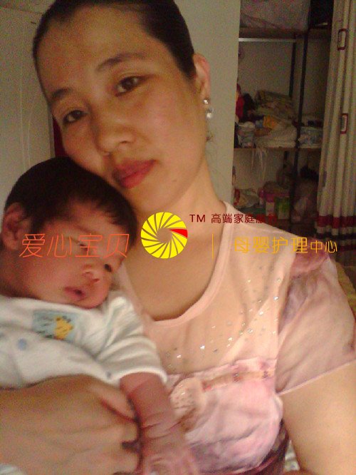 爱心宝贝北京家政公司育婴师信红芳说夏季外出要避免给宝宝使用防晒品