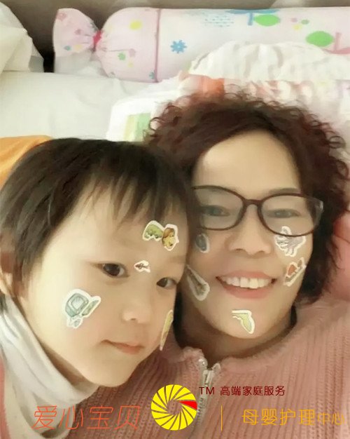 涉外保姆张爱华带的宝宝